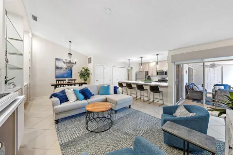 1504 SILVERLEAF OAK COURT
