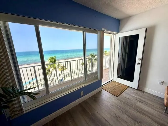 300 OREGON STREET #408 Hollywood, FL 33019