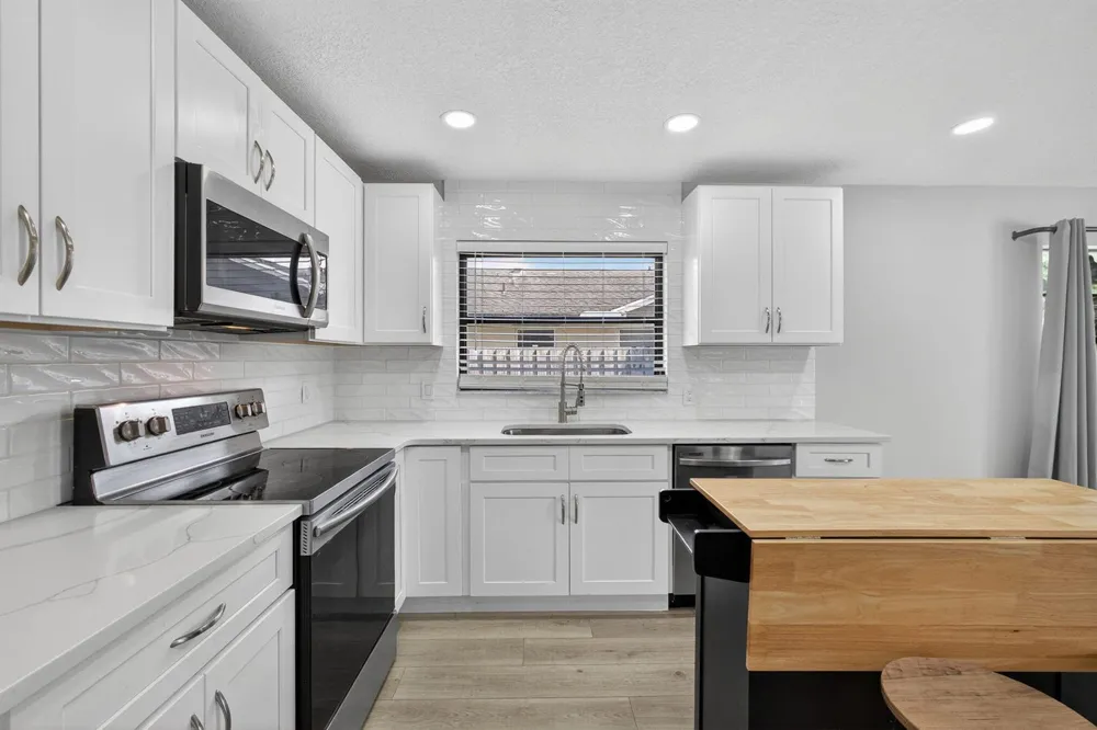 1202 Essex Drive Wellington, FL 33414