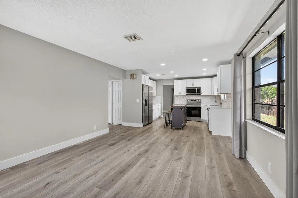 1202 Essex Drive Wellington, FL 33414