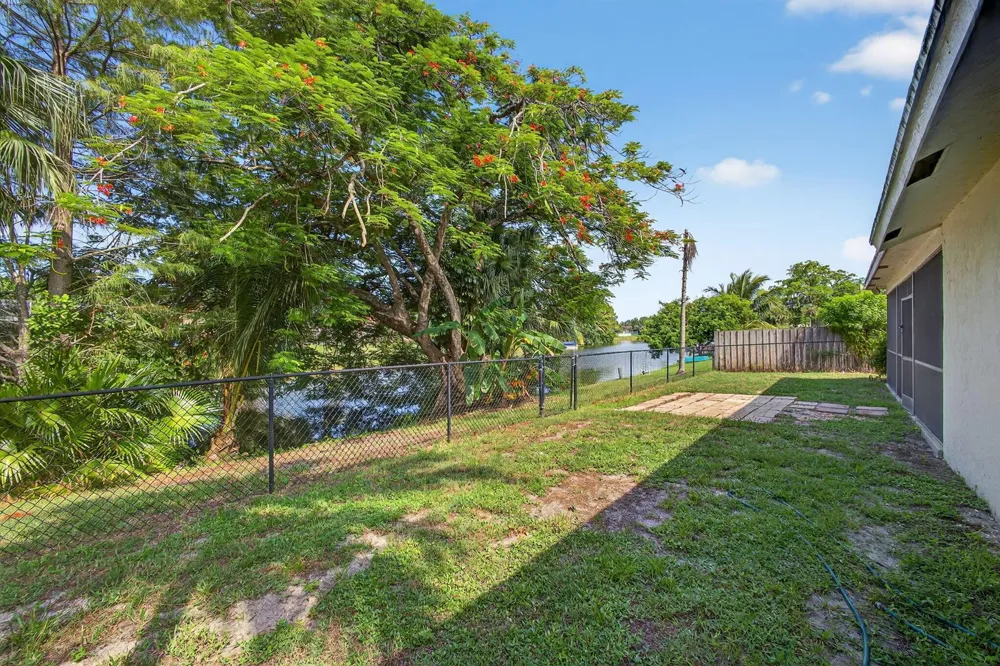 1202 Essex Drive Wellington, FL 33414