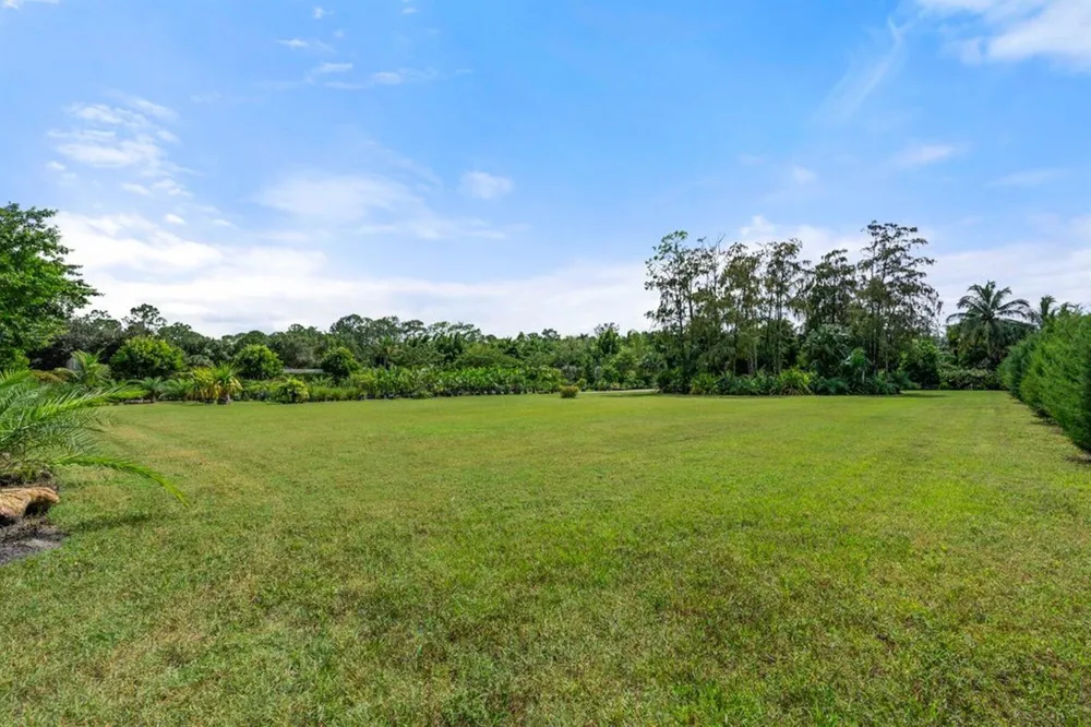 1754 B ROAD Loxahatchee, FL 33470