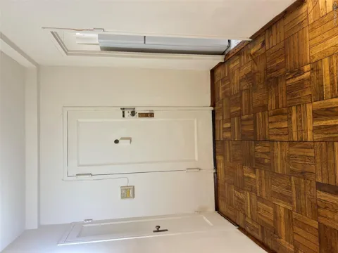 1569 Metropolitan Avenue #5C