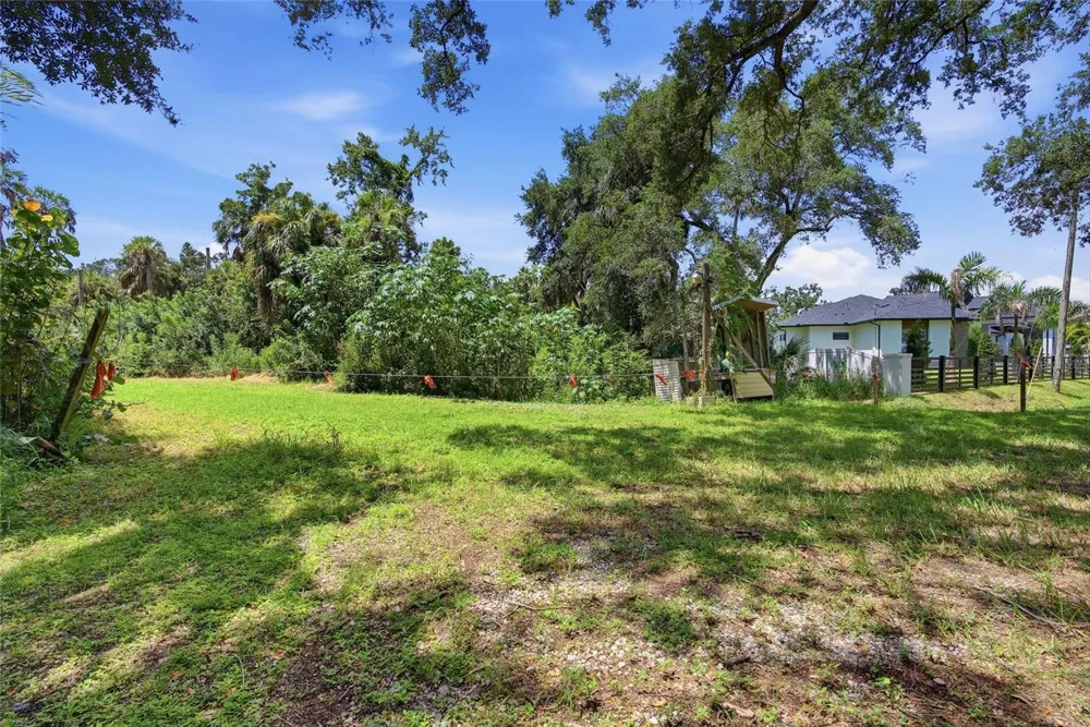 6750 E CREEK Tampa, FL 33615