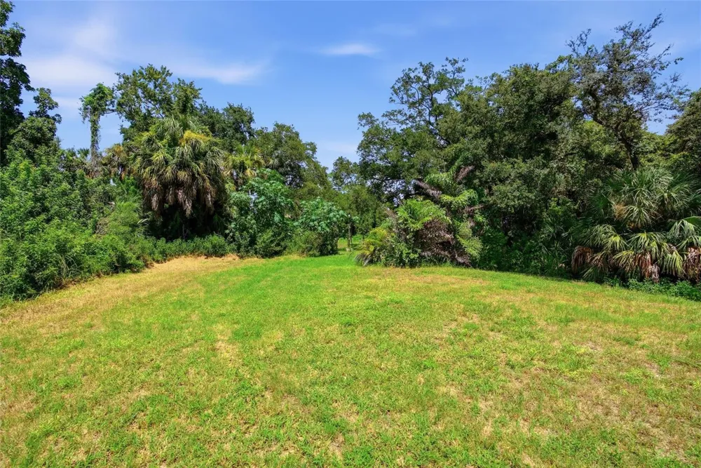 6750 E CREEK Tampa, FL 33615