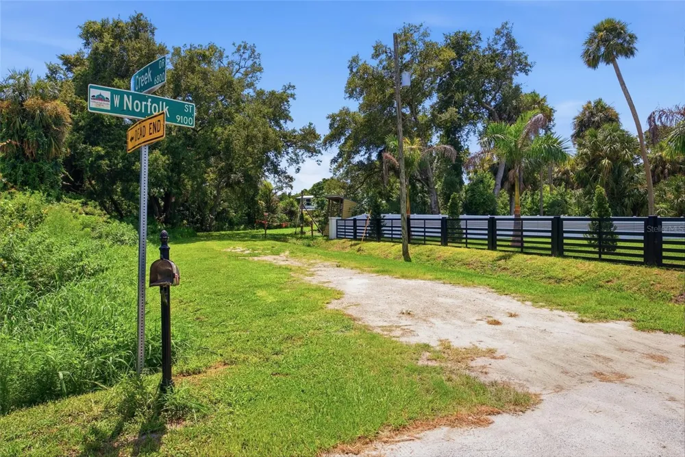 6750 E CREEK Tampa, FL 33615