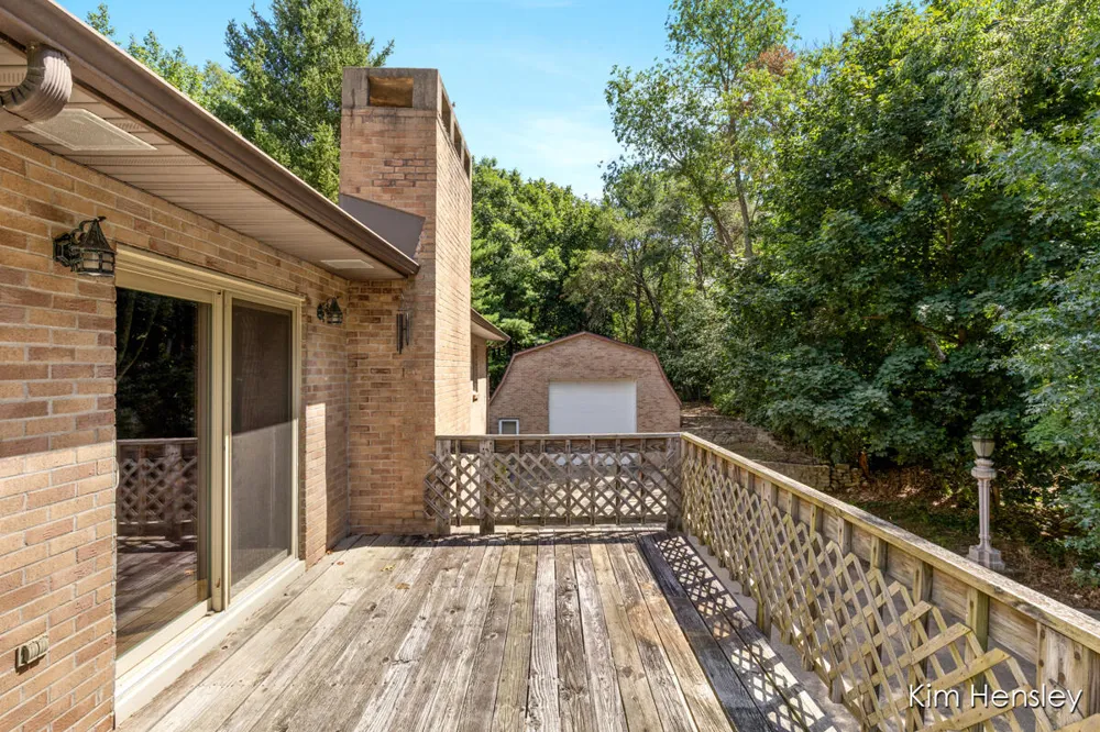 1085 4 Mile Road NE Plainfield Charter Township, MI 49525