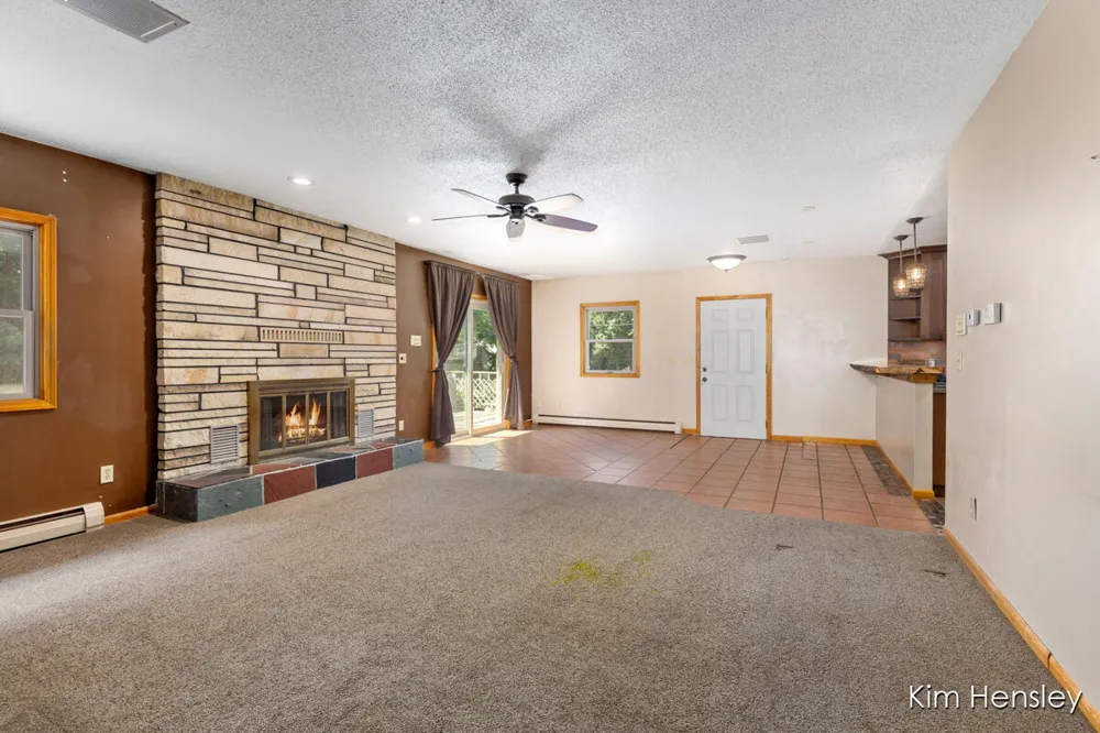 1085 4 Mile Road NE Plainfield Charter Township, MI 49525