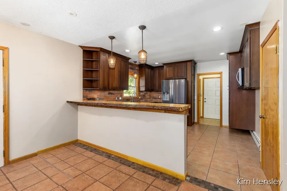 1085 4 Mile Road NE Plainfield Charter Township, MI 49525