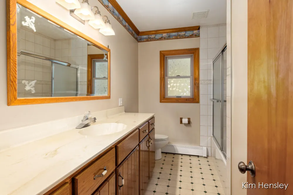 1085 4 Mile Road NE Plainfield Charter Township, MI 49525