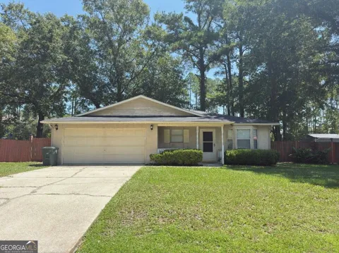 137 Royal CIR
