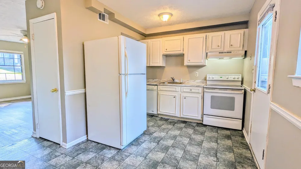 1235 Riverside DR Gainesville, GA 30501