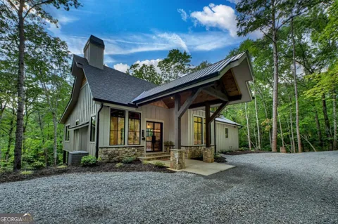412 Mountain Tops CIR