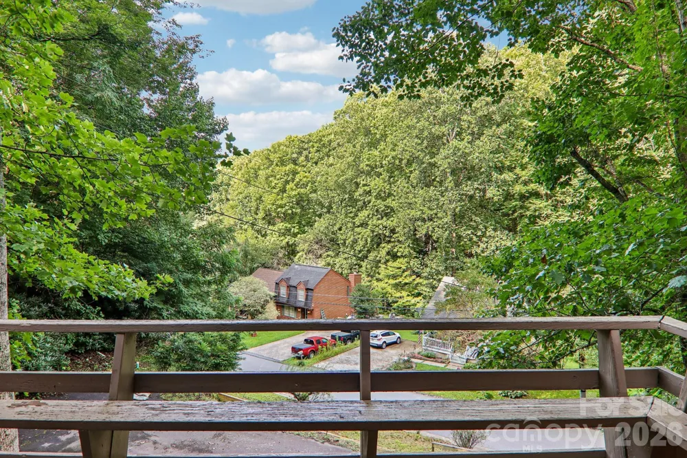 330 Riddle Cove Road Maggie Valley, NC 28751
