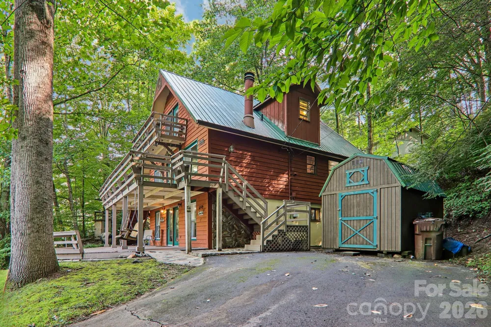 330 Riddle Cove Road Maggie Valley, NC 28751