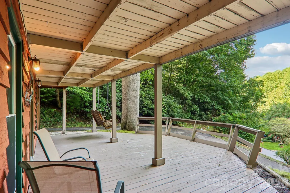 330 Riddle Cove Road Maggie Valley, NC 28751