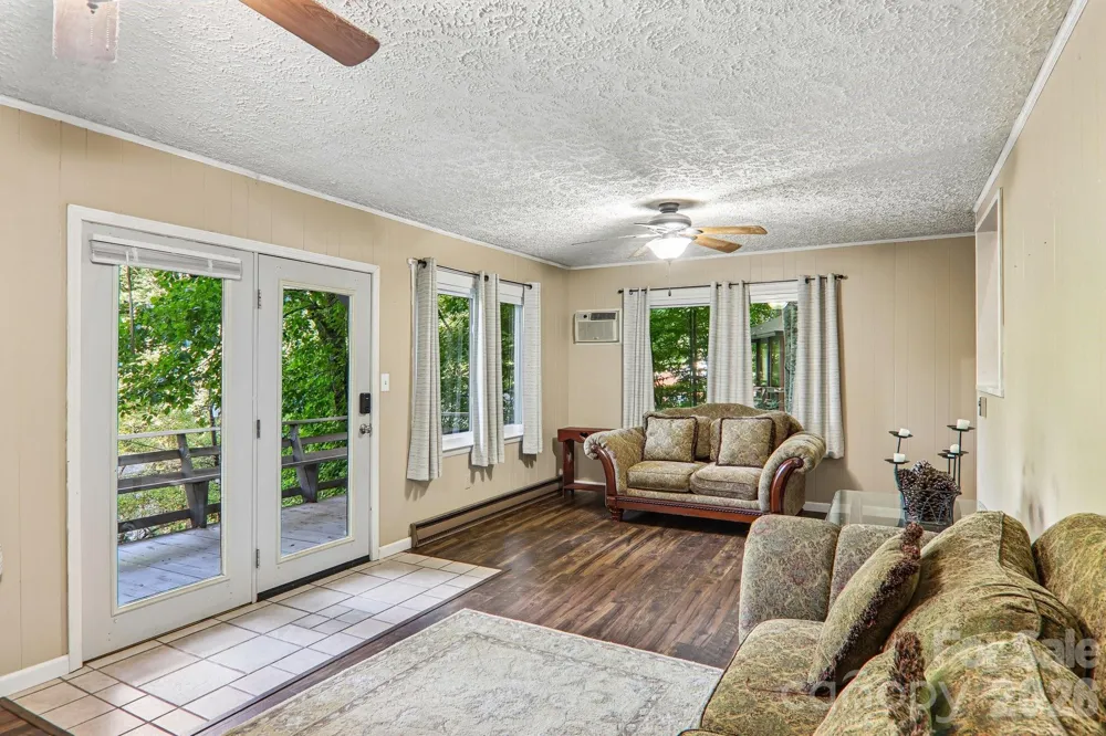 330 Riddle Cove Road Maggie Valley, NC 28751