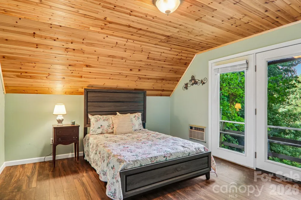 330 Riddle Cove Road Maggie Valley, NC 28751