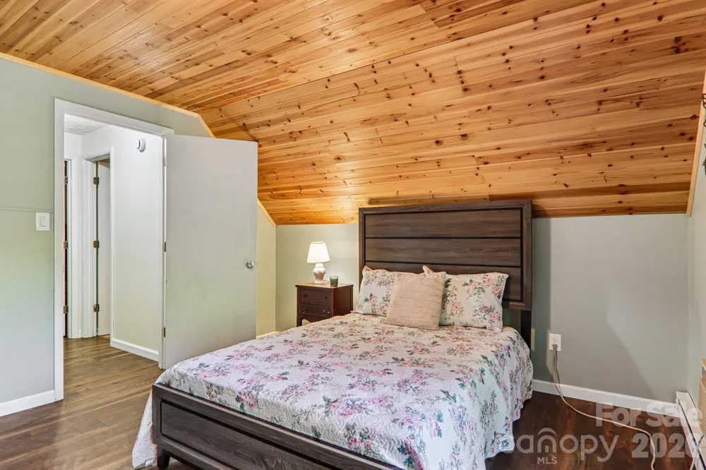 330 Riddle Cove Road Maggie Valley, NC 28751