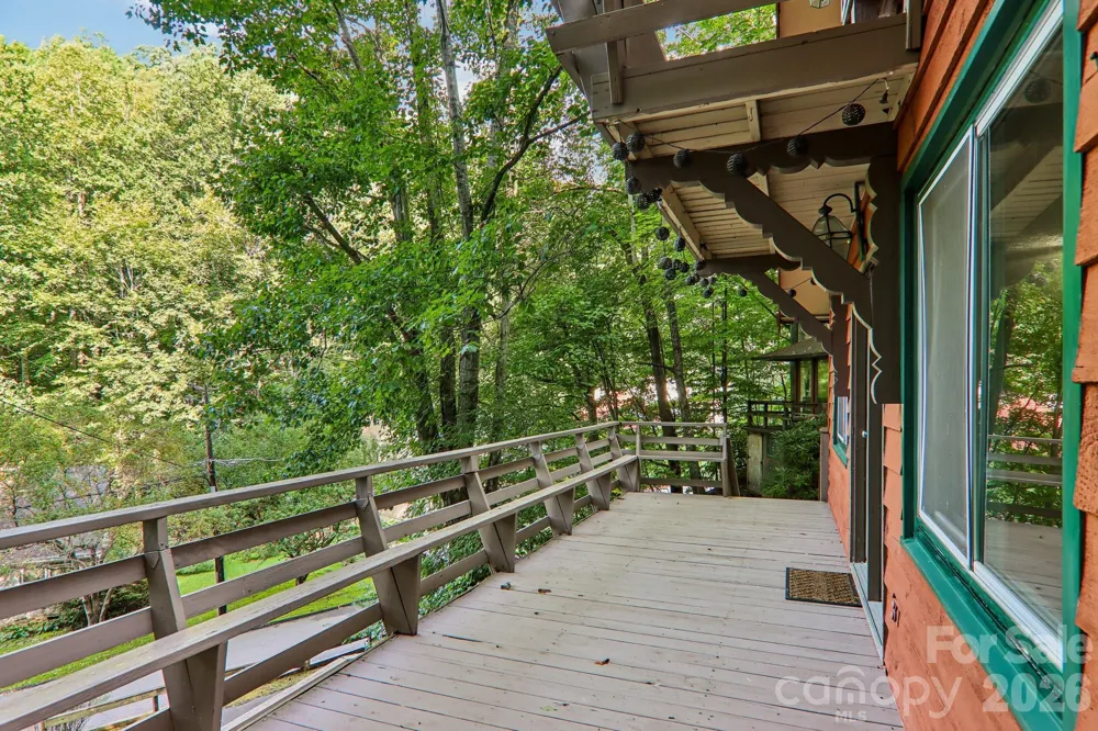 330 Riddle Cove Road Maggie Valley, NC 28751