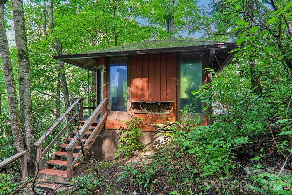 330 Riddle Cove Road Maggie Valley, NC 28751