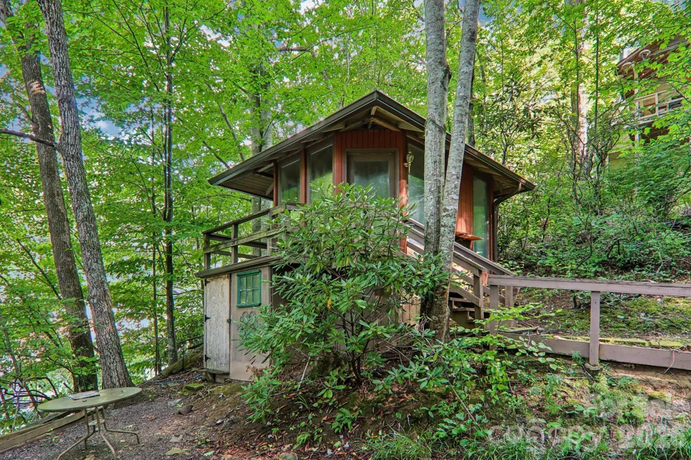 330 Riddle Cove Road Maggie Valley, NC 28751