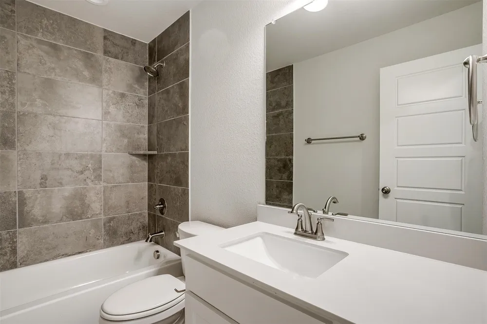 6916 Houndstooth Place Arlington, TX 76001