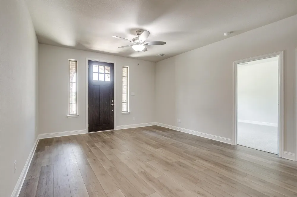 6916 Houndstooth Place Arlington, TX 76001