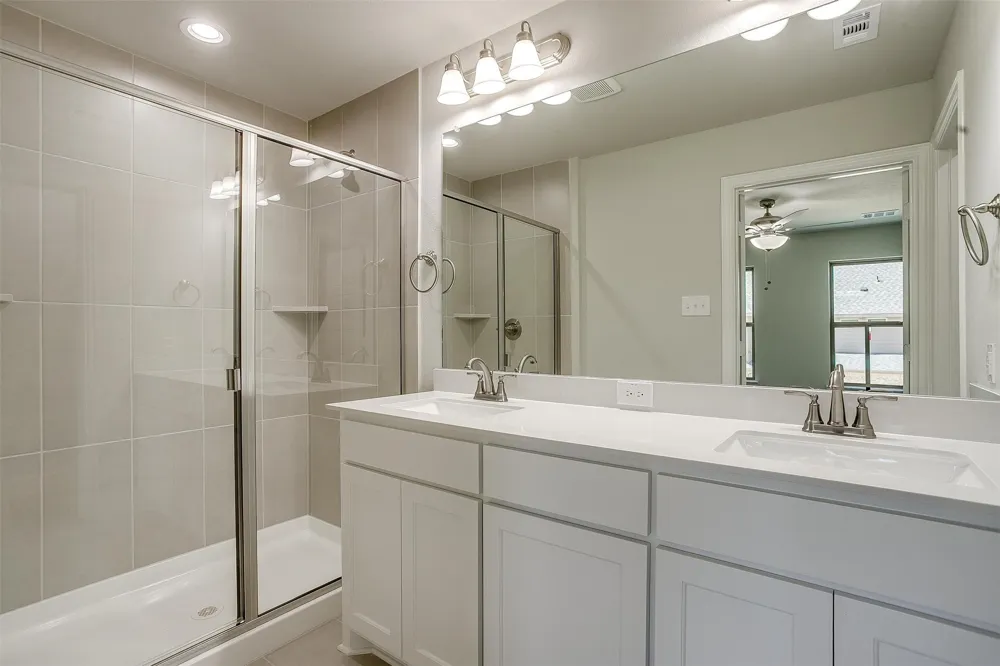 6916 Houndstooth Place Arlington, TX 76001