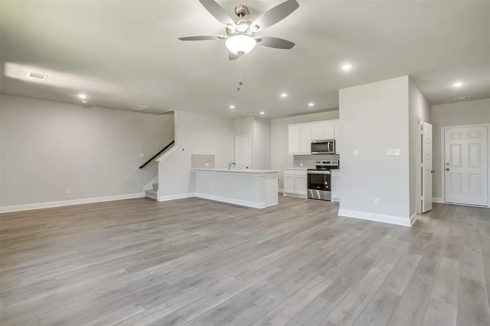 6916 Houndstooth Place Arlington, TX 76001
