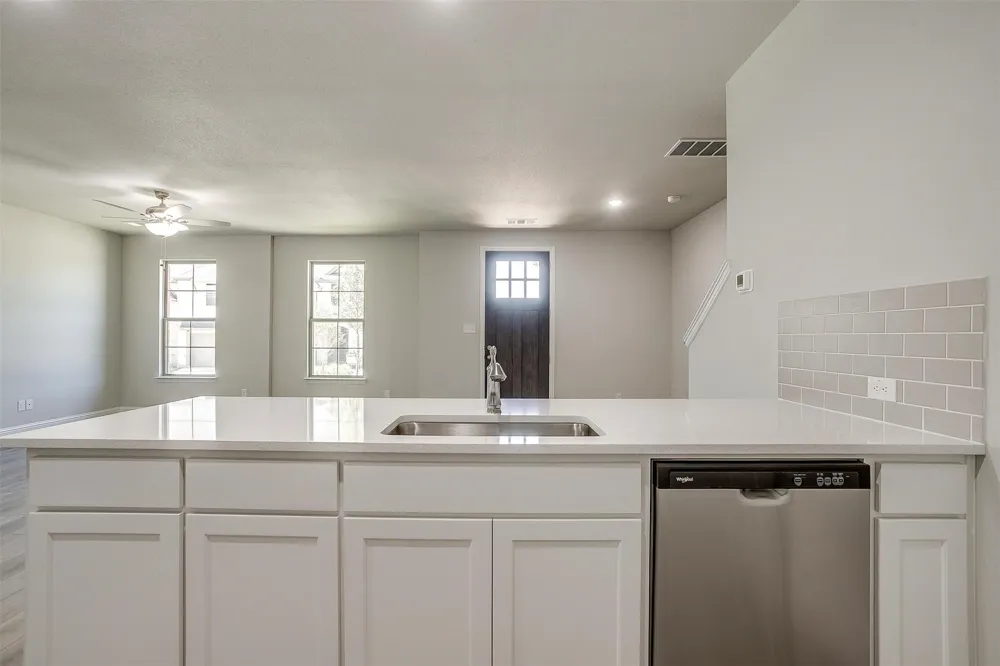 6916 Houndstooth Place Arlington, TX 76001