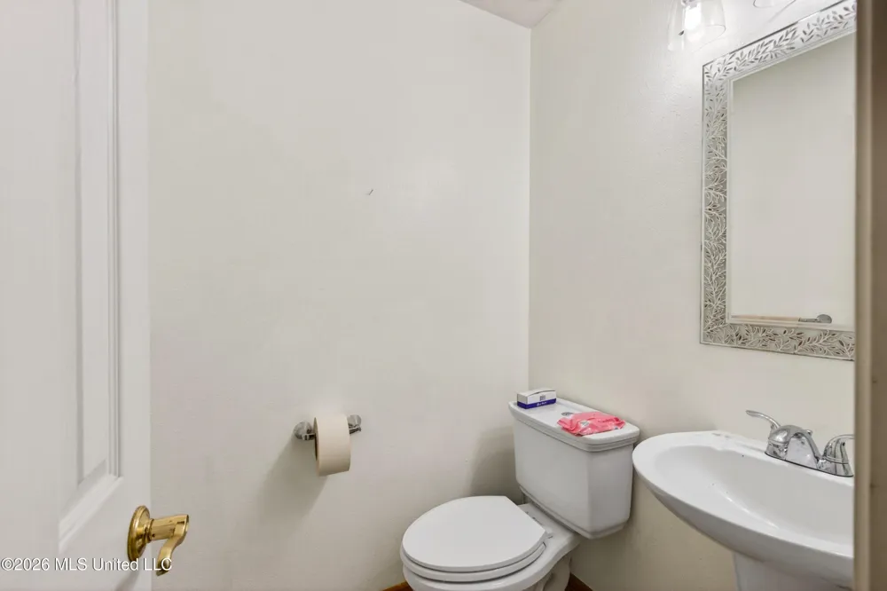 19119 E Highland Drive Saucier, MS 39574