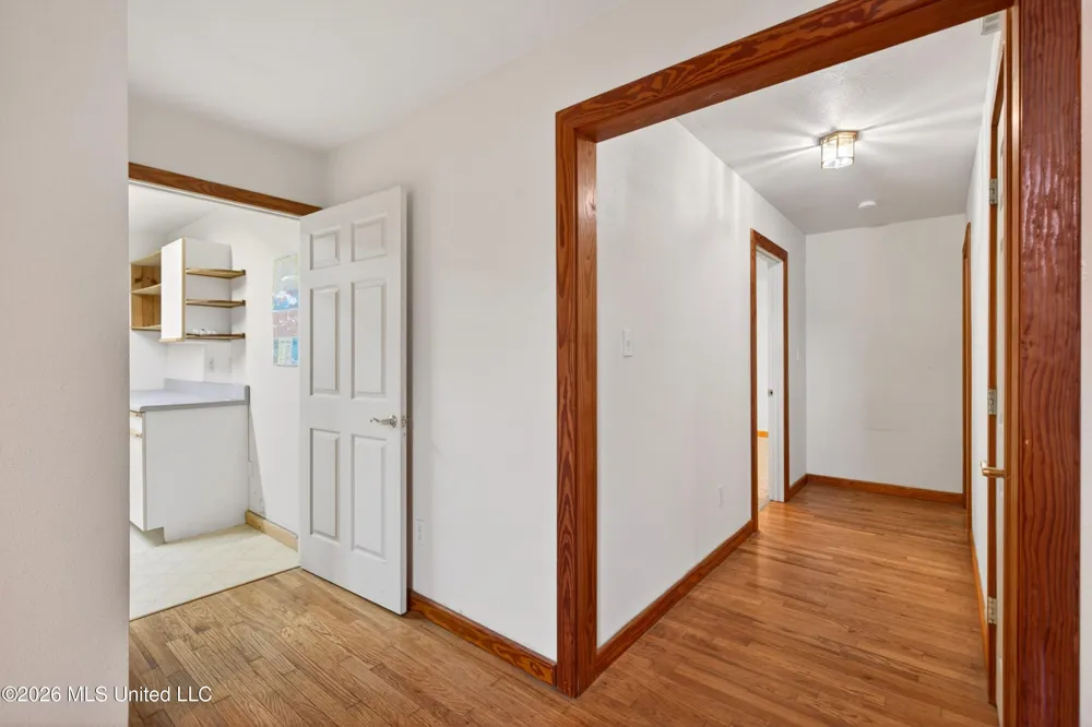19119 E Highland Drive Saucier, MS 39574