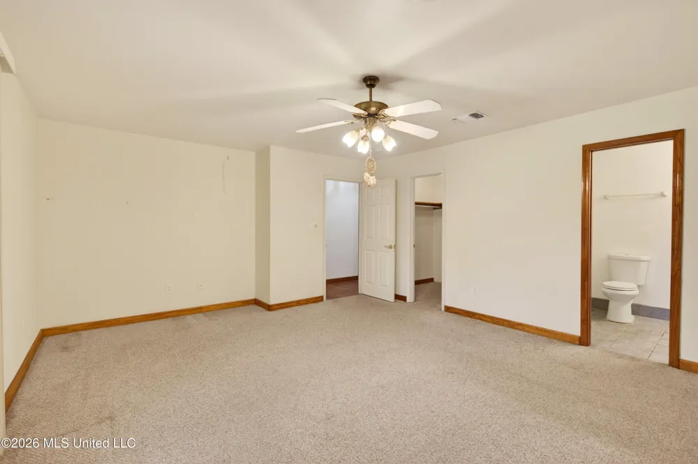 19119 E Highland Drive Saucier, MS 39574