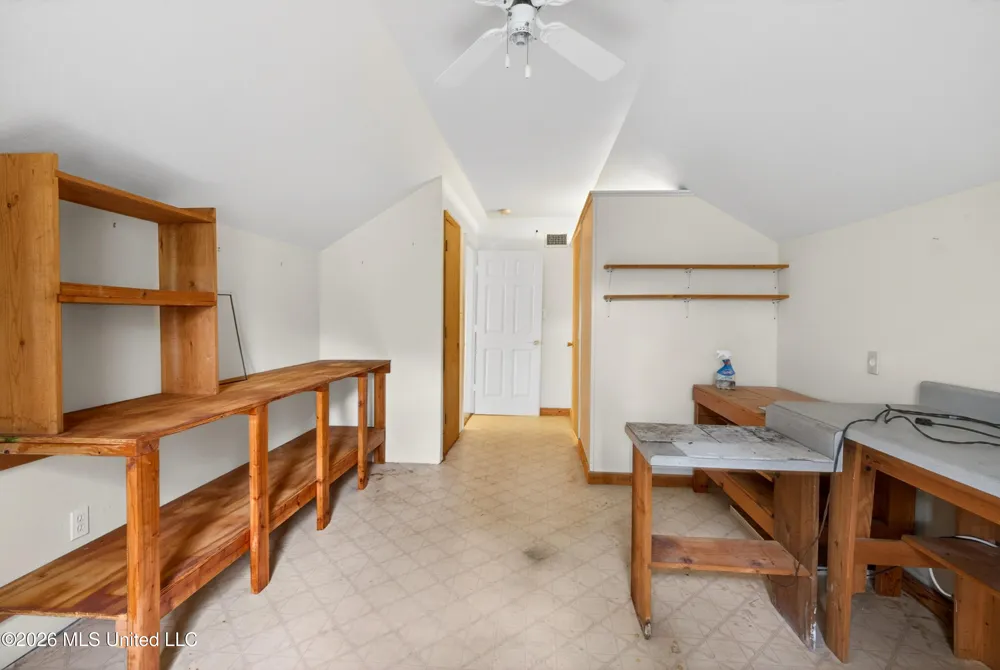 19119 E Highland Drive Saucier, MS 39574