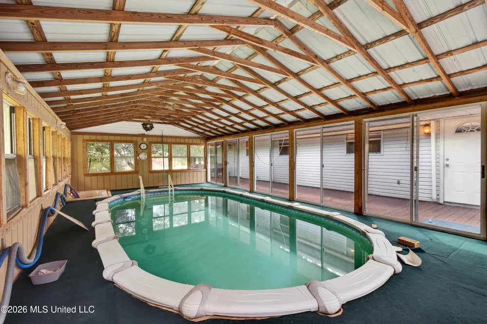 19119 E Highland Drive Saucier, MS 39574