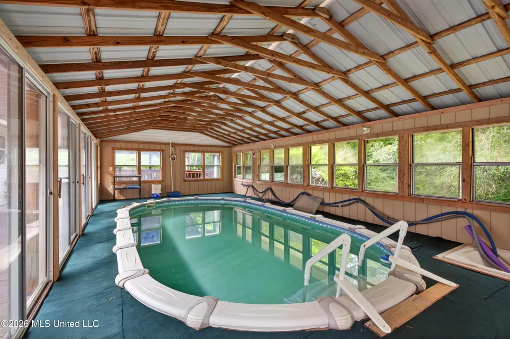 19119 E Highland Drive Saucier, MS 39574