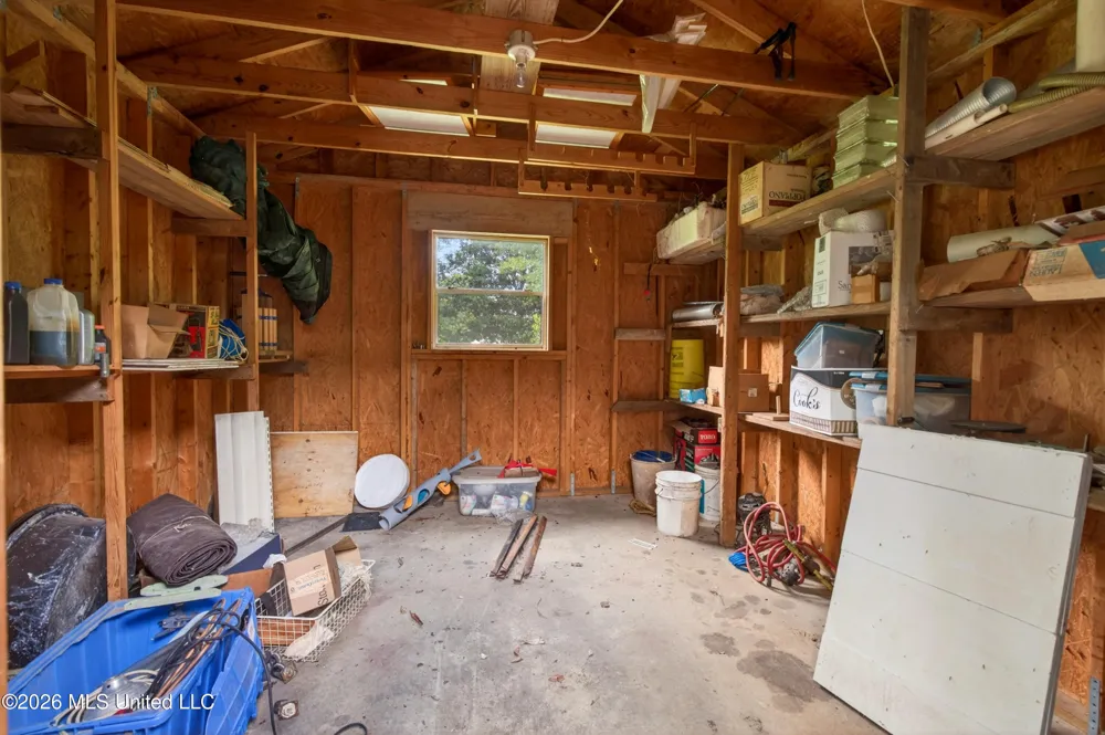 19119 E Highland Drive Saucier, MS 39574
