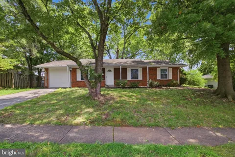 1402 AMELIA STREET