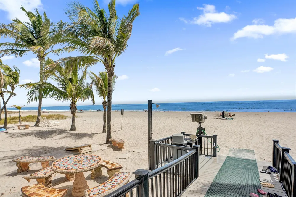 1010 S OCEAN BOULEVARD #1609 Pompano Beach, FL 33062