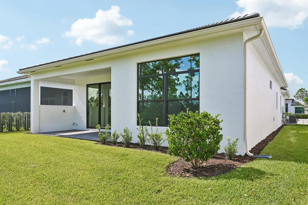 2157 SE Mosaic Boulevard Port St. Lucie, FL 34984