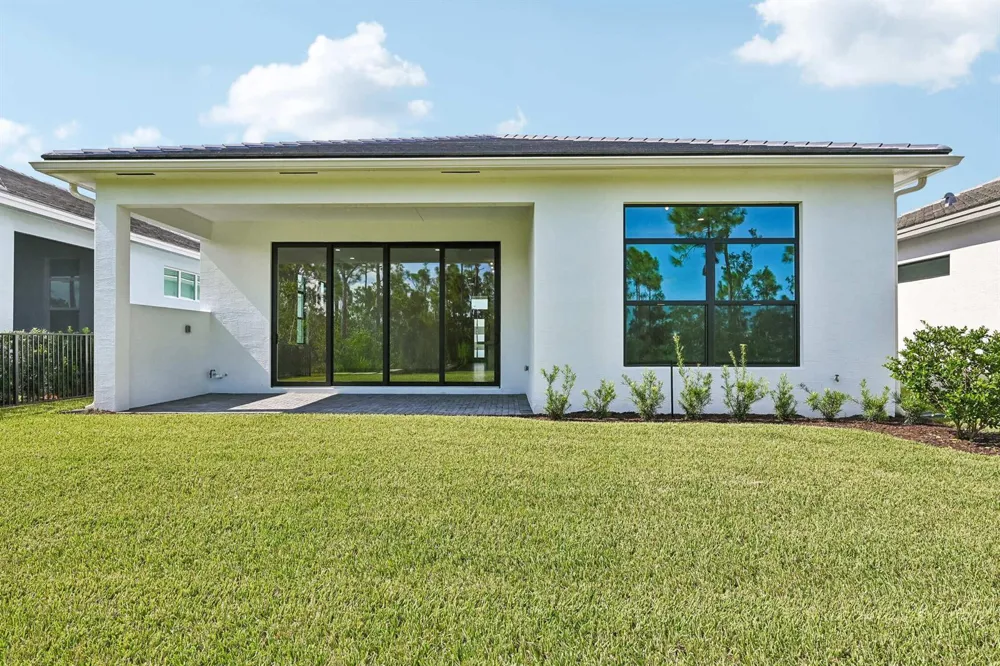 2157 SE Mosaic Boulevard Port St. Lucie, FL 34984