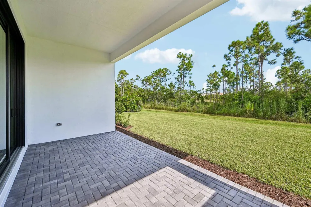 2157 SE Mosaic Boulevard Port St. Lucie, FL 34984