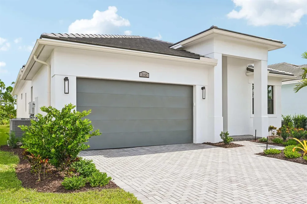 2157 SE Mosaic Boulevard Port St. Lucie, FL 34984