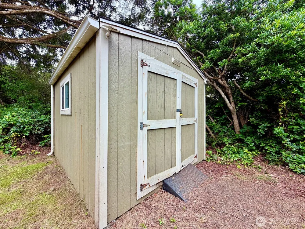 224 S Oar Loop SW Ocean Shores, WA 98569