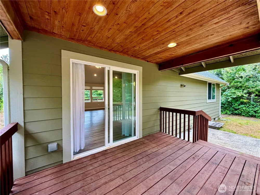 224 S Oar Loop SW Ocean Shores, WA 98569