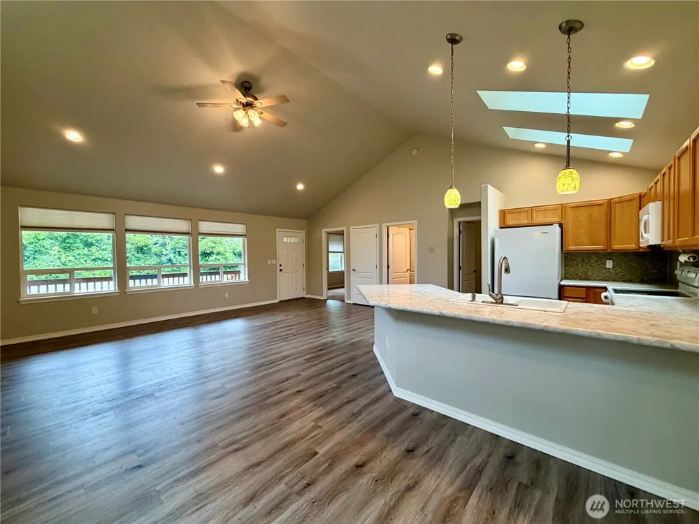 224 S Oar Loop SW Ocean Shores, WA 98569