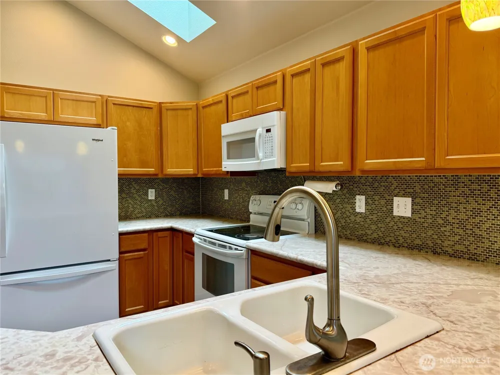 224 S Oar Loop SW Ocean Shores, WA 98569