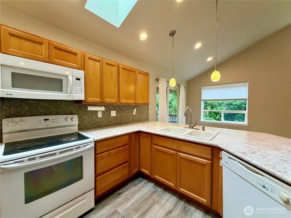224 S Oar Loop SW Ocean Shores, WA 98569