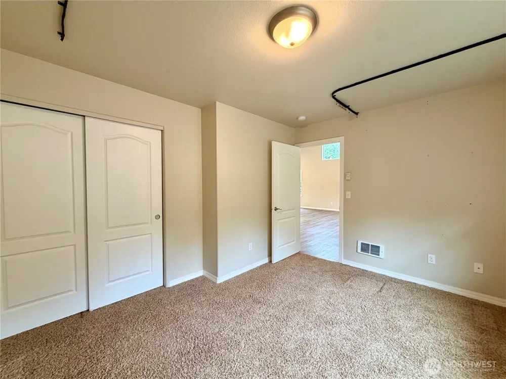 224 S Oar Loop SW Ocean Shores, WA 98569